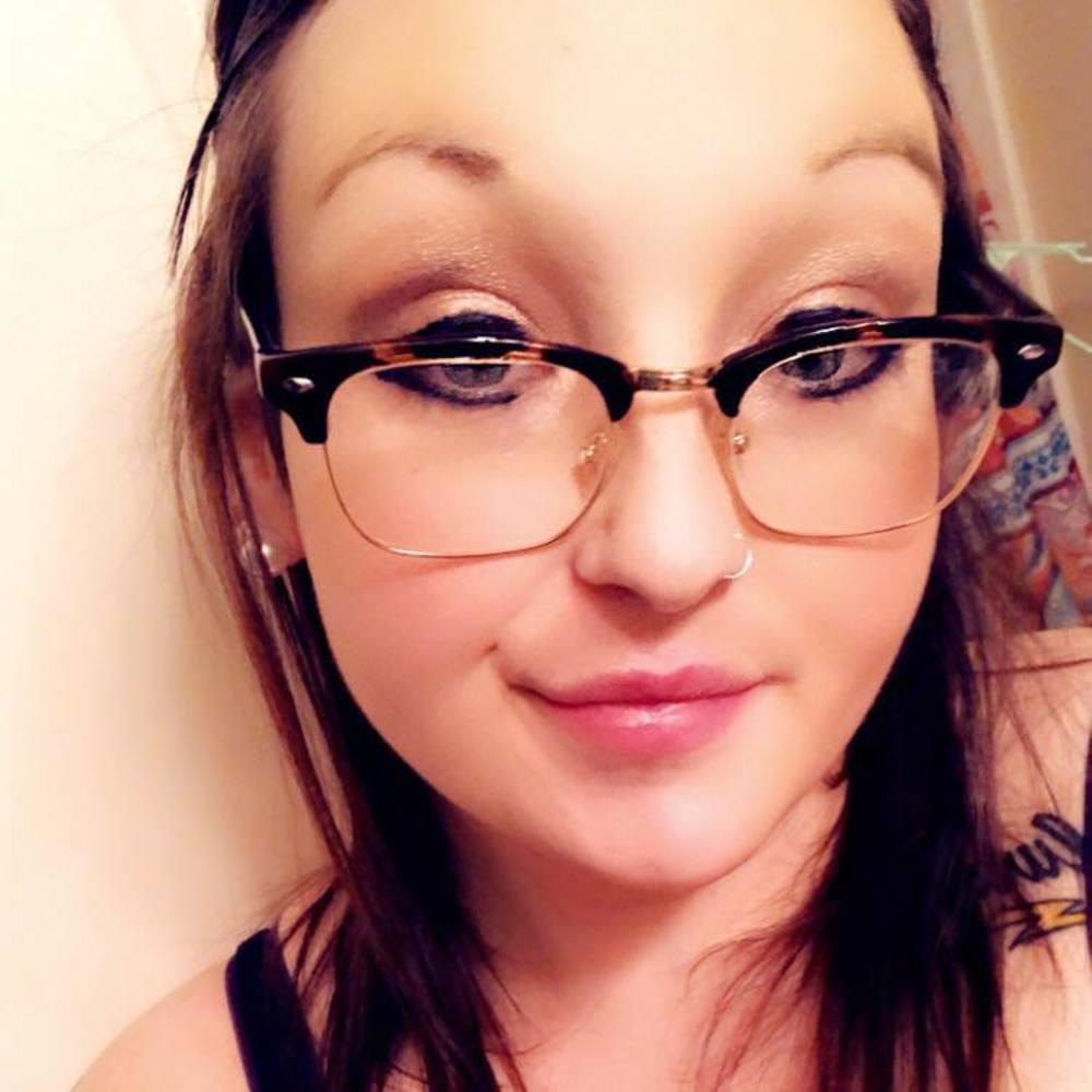 Meet your Posher, Alyssa